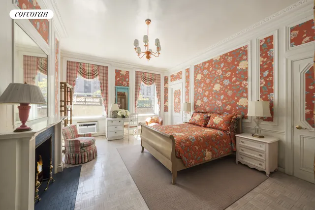 $4,990,000 | 32 East 64th Street, Unit 5E | Lenox Hill