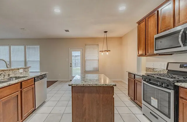 $2,695 | 5828 Pebble Ridge Drive, McKinney, TX 75070