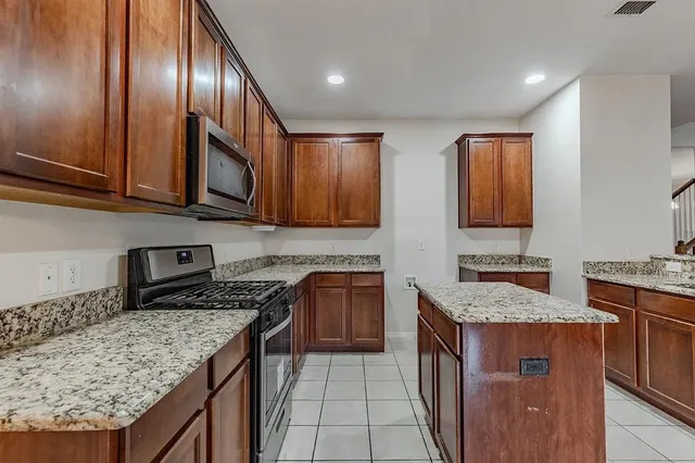 $2,695 | 5828 Pebble Ridge Drive, McKinney, TX 75070