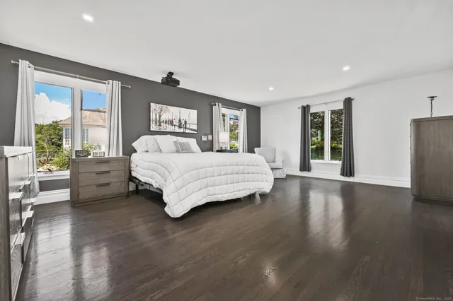 $1,650,000 | 175 Battery Park Drive, Bridgeport, CT 06605