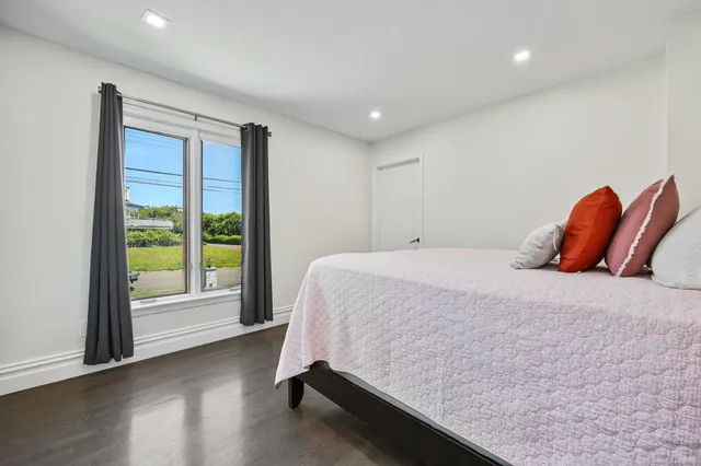 $1,650,000 | 175 Battery Park Drive, Bridgeport, CT 06605