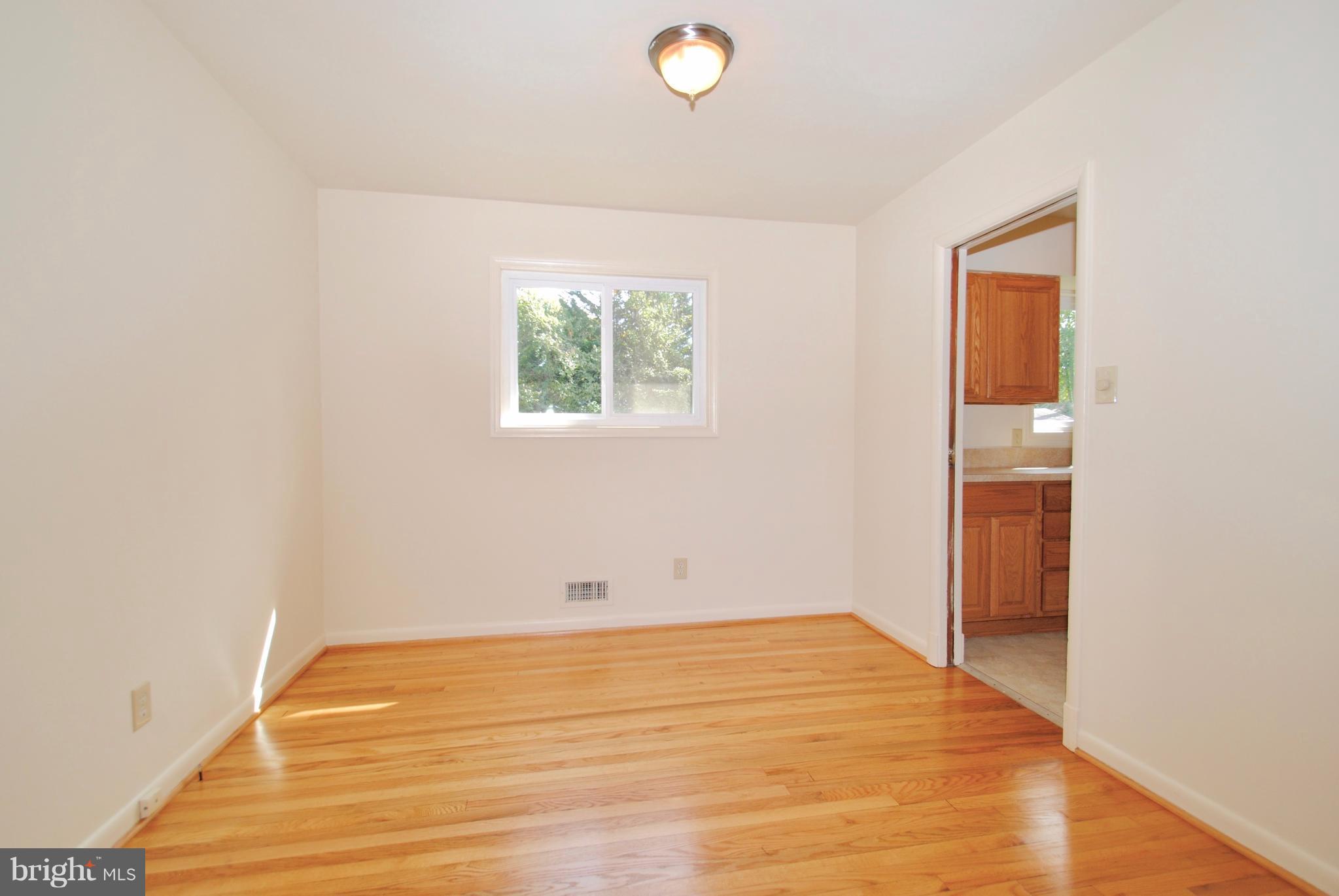 19 Goodrich Road Annapolis, MD 21401 - Photo 8 of 21 Dining Room