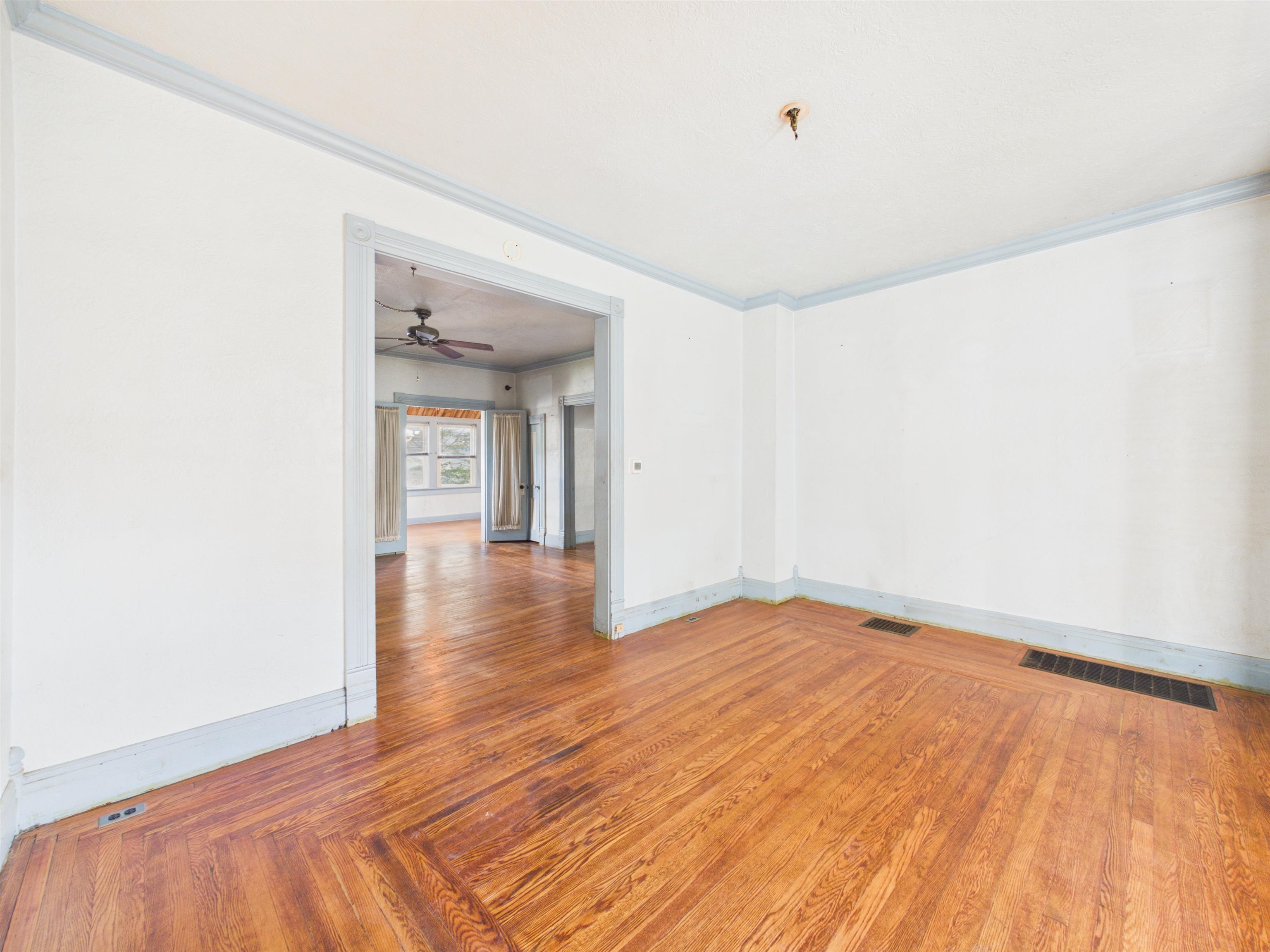 827 Poplar Street Huntington, IN 46750 - Photo 10 of 34