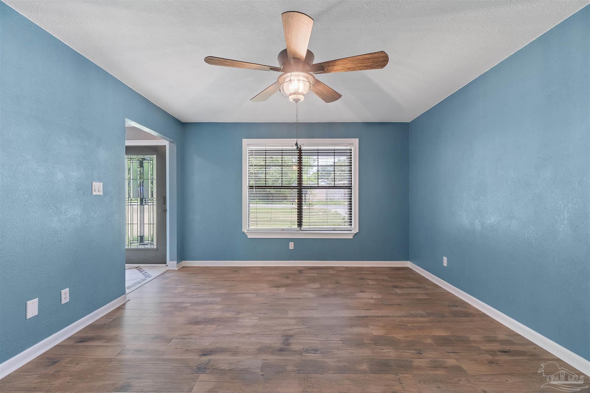 4570 Rambling Way Milton, FL 32571 - Photo 11 of 32