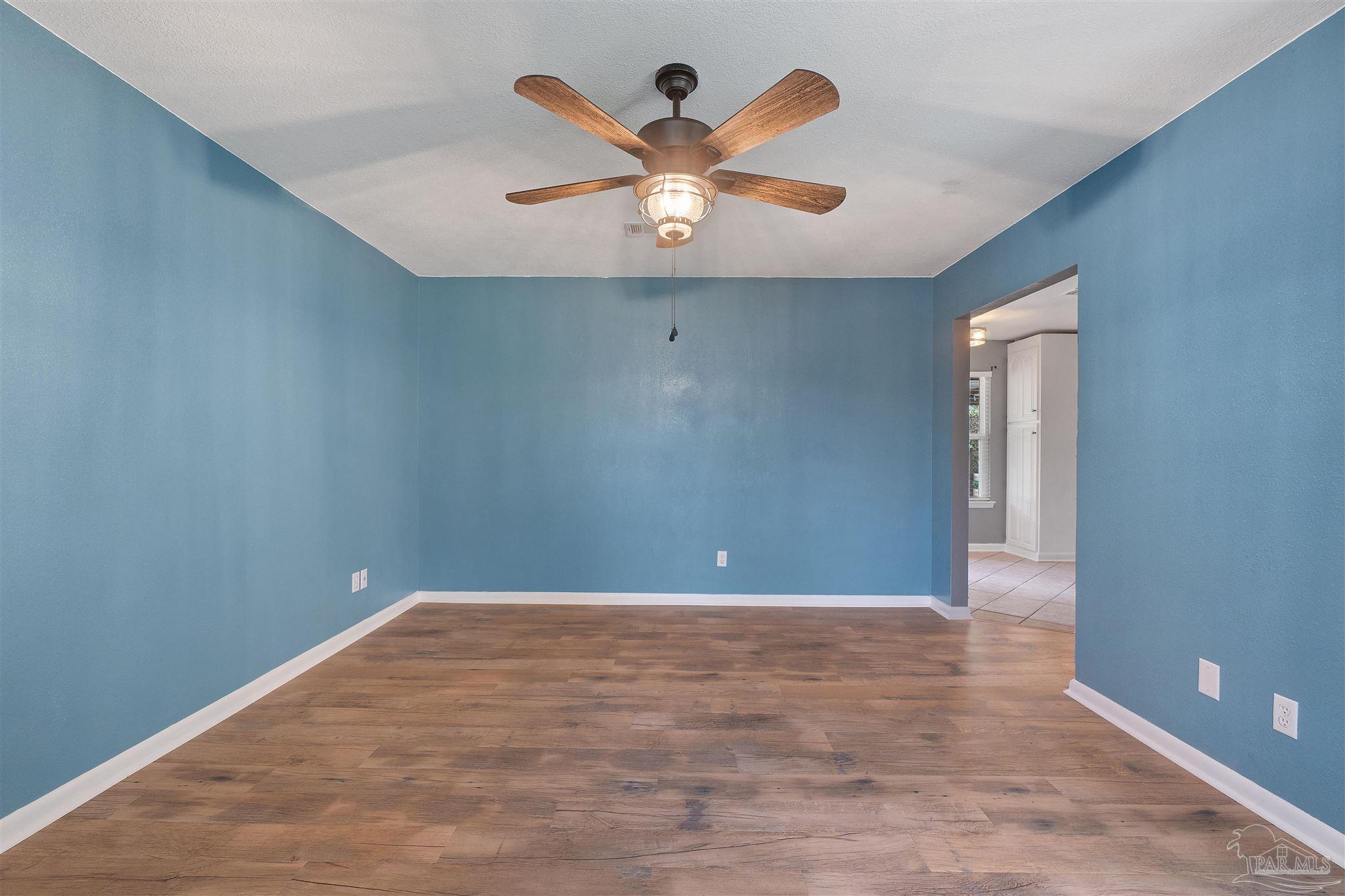 4570 Rambling Way Milton, FL 32571 - Photo 12 of 32