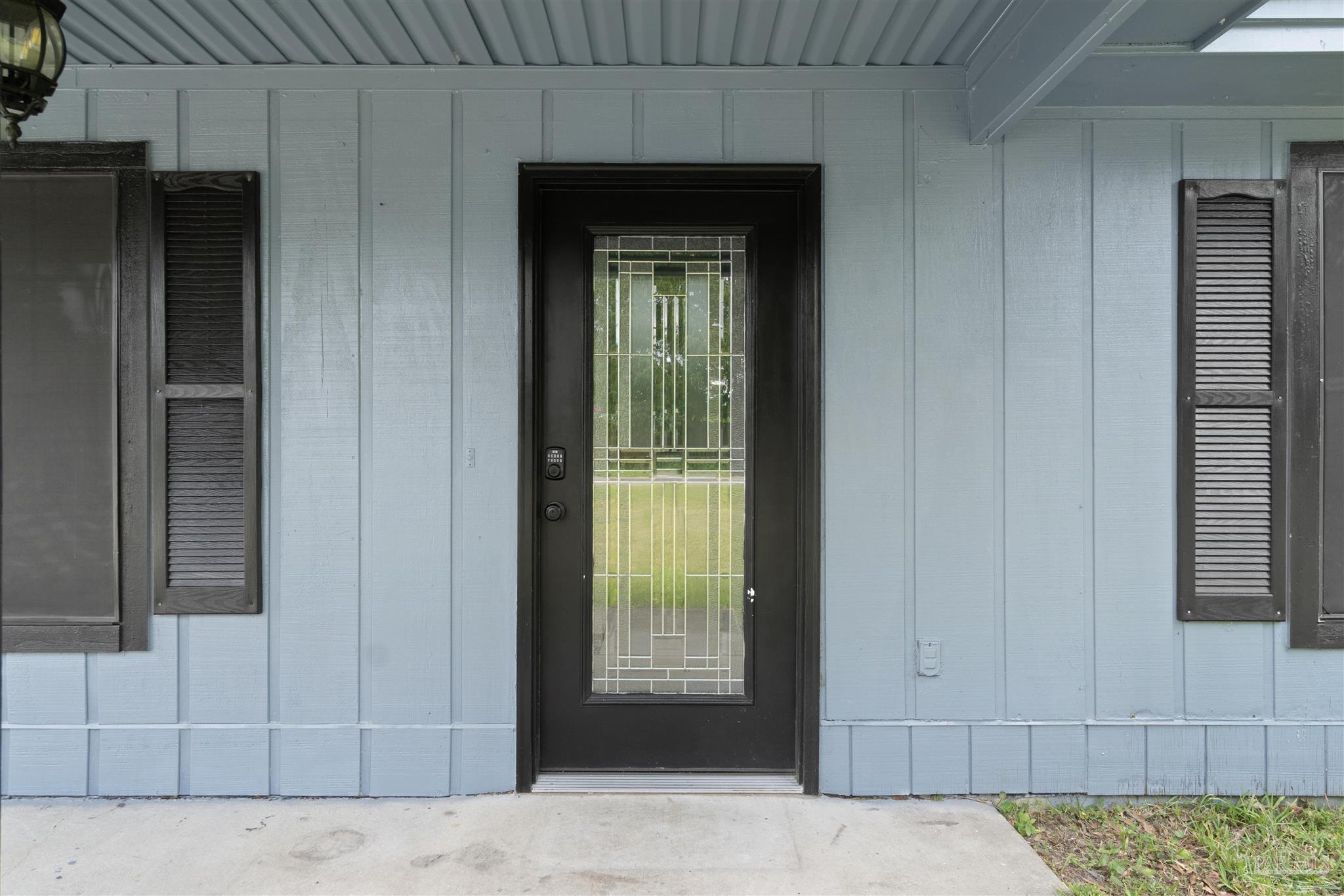 4570 Rambling Way Milton, FL 32571 - Photo 7 of 32