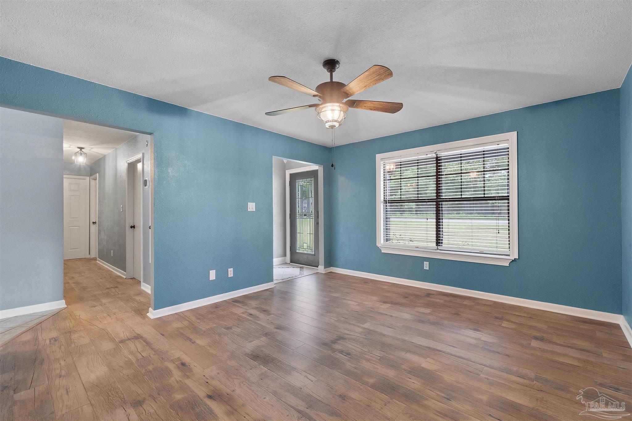 4570 Rambling Way Milton, FL 32571 - Photo 9 of 32