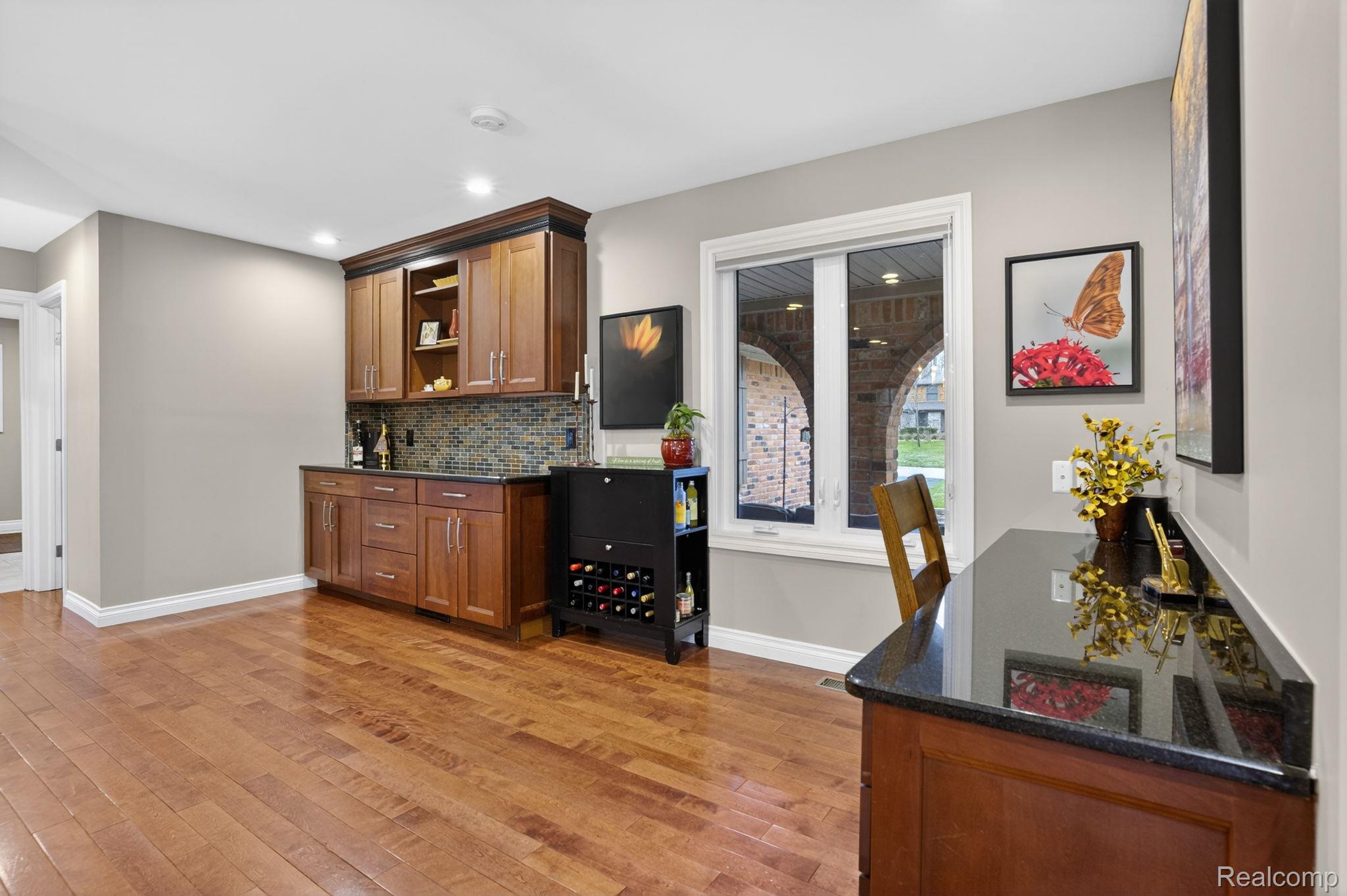 341 Ridgewood Road Rochester, MI 48306 - Photo 16 of 74 48-web-or-mls-DSC_2167.jpg