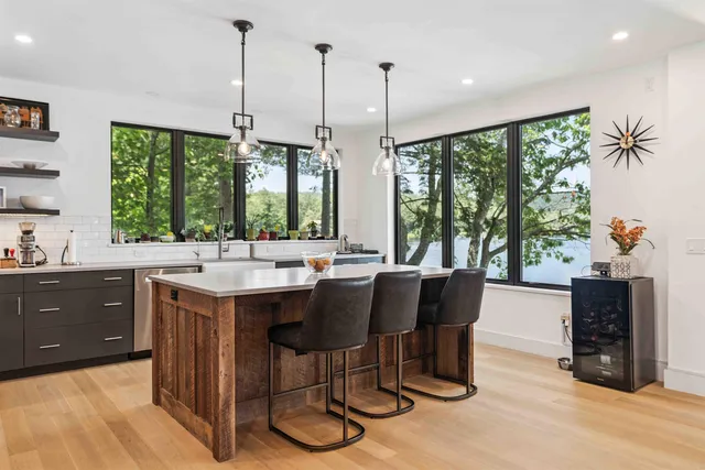 $5,495,000 | 25 Birch Point Lane, Sunapee, NH 03782