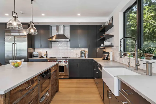 $5,495,000 | 25 Birch Point Lane, Sunapee, NH 03782