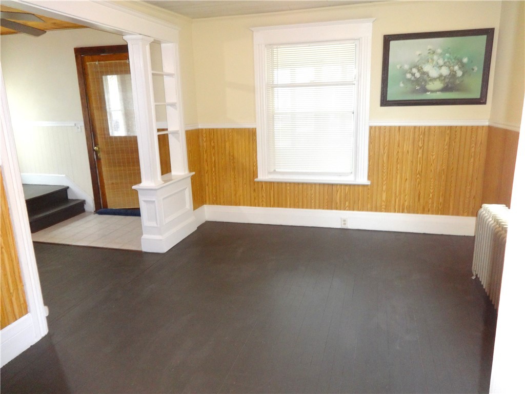 48 Holcomb Street Rochester, NY 14612 - Photo 12 of 24 Living room