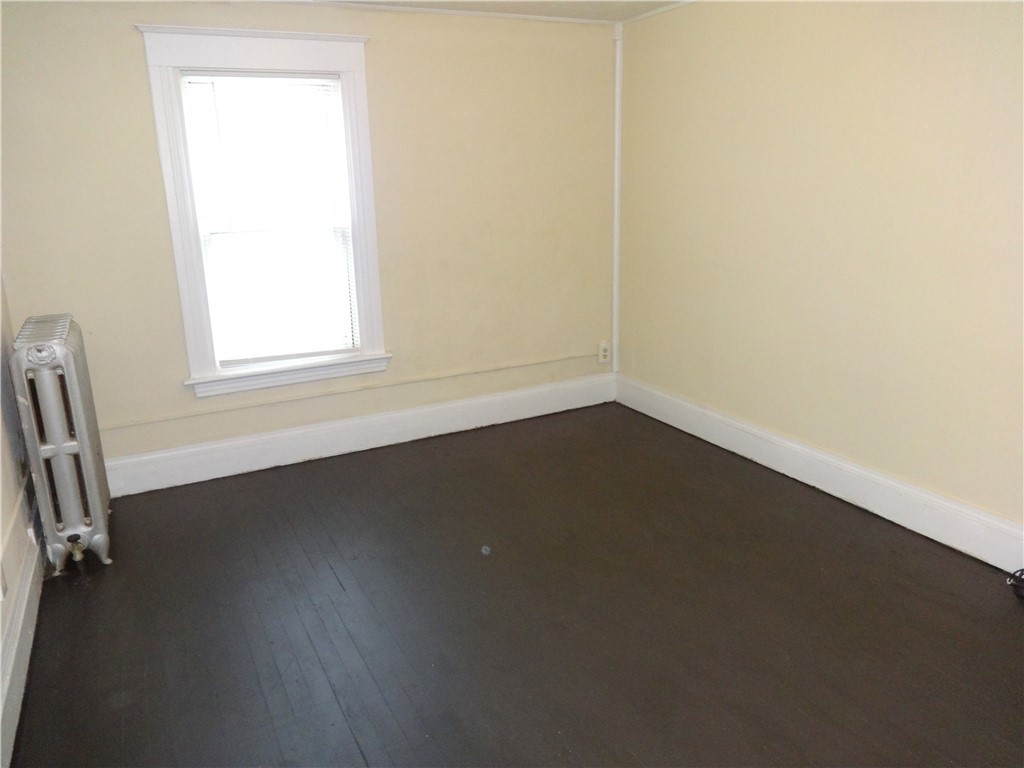 48 Holcomb Street Rochester, NY 14612 - Photo 18 of 24 Bedroom 2