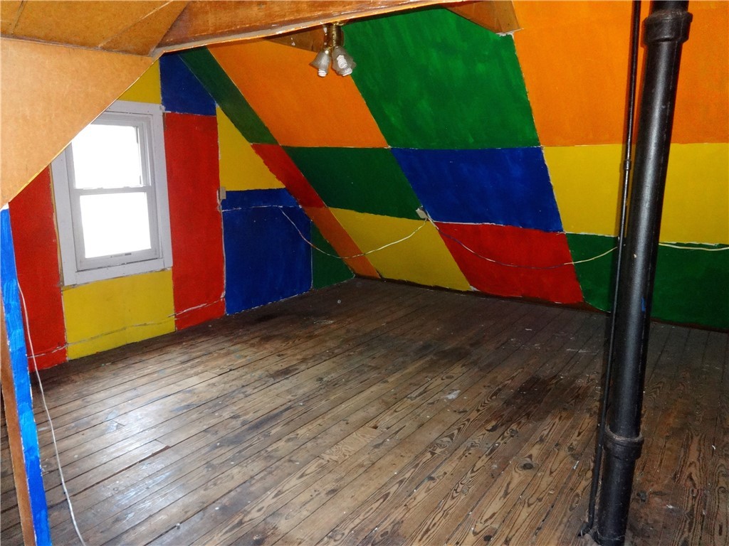 48 Holcomb Street Rochester, NY 14612 - Photo 22 of 24 Attic