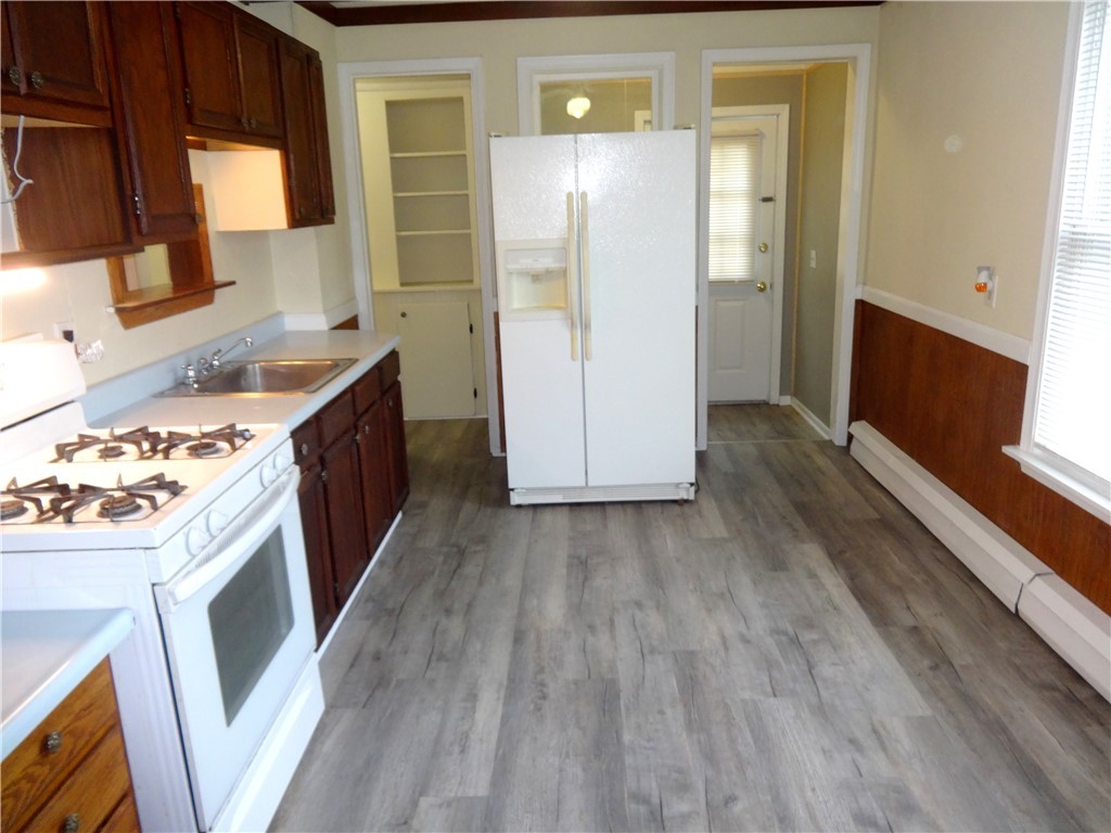 48 Holcomb Street Rochester, NY 14612 - Photo 5 of 24