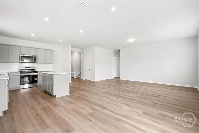 $459,865 | 300 Crosstown Avenue, Richmond Hill, GA 31324