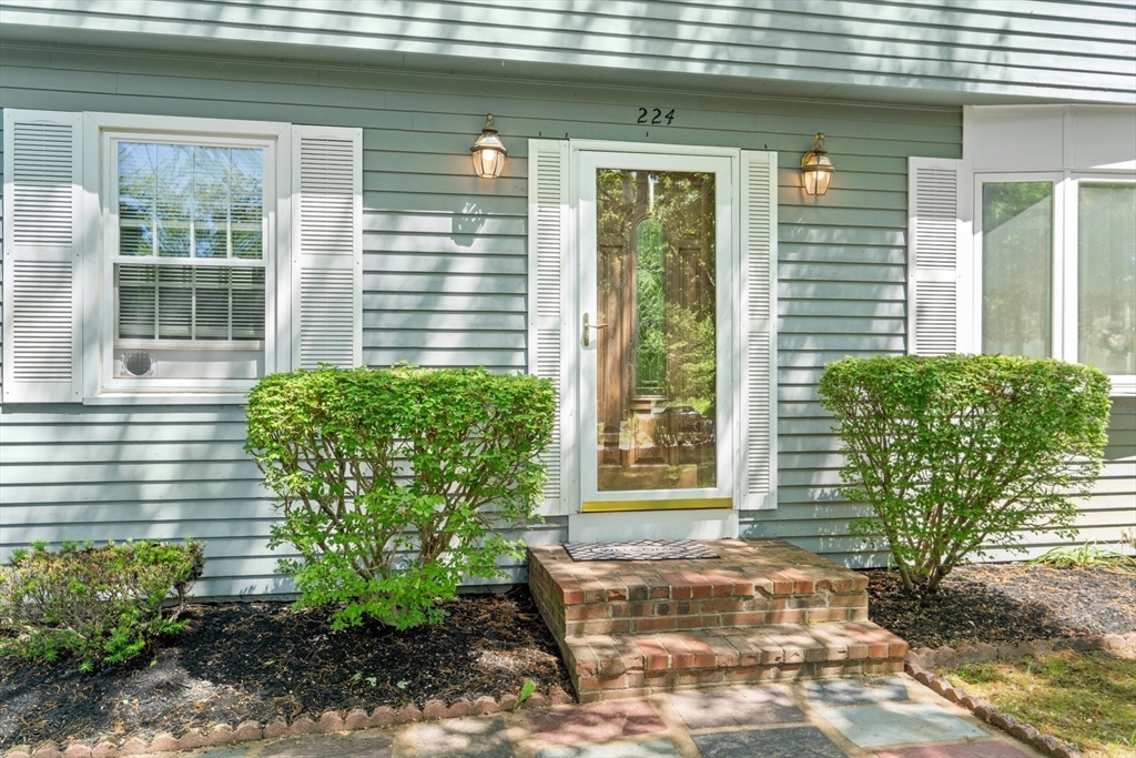 224 Perryville Road Rehoboth, MA 02769 - Photo 5 of 28