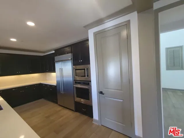 a close view of stove