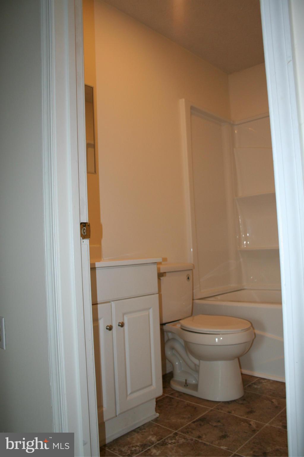 207 Brunswick Road Stephens City, VA 22655 - Photo 11 of 12 Bath