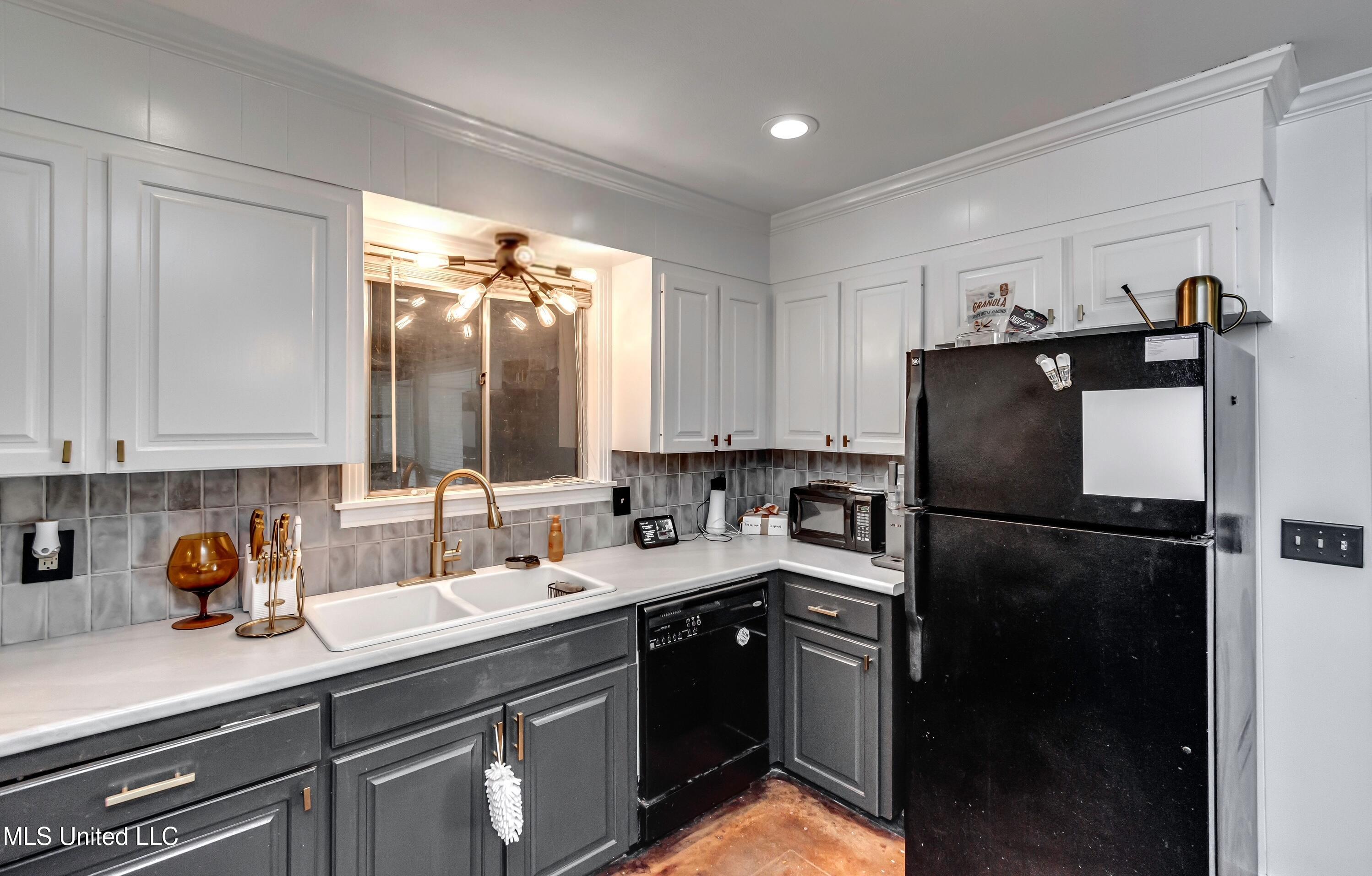 1429 East Northside Drive Jackson, MS 39211 - Photo 17 of 36 Facetune_20-01-2026-08-30-20