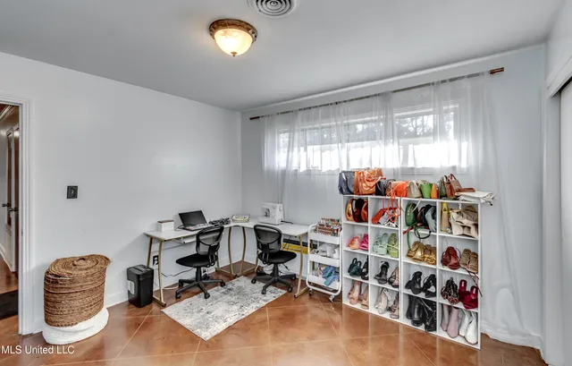 $234,900 | 1429 East Northside Drive, Jackson, MS 39211