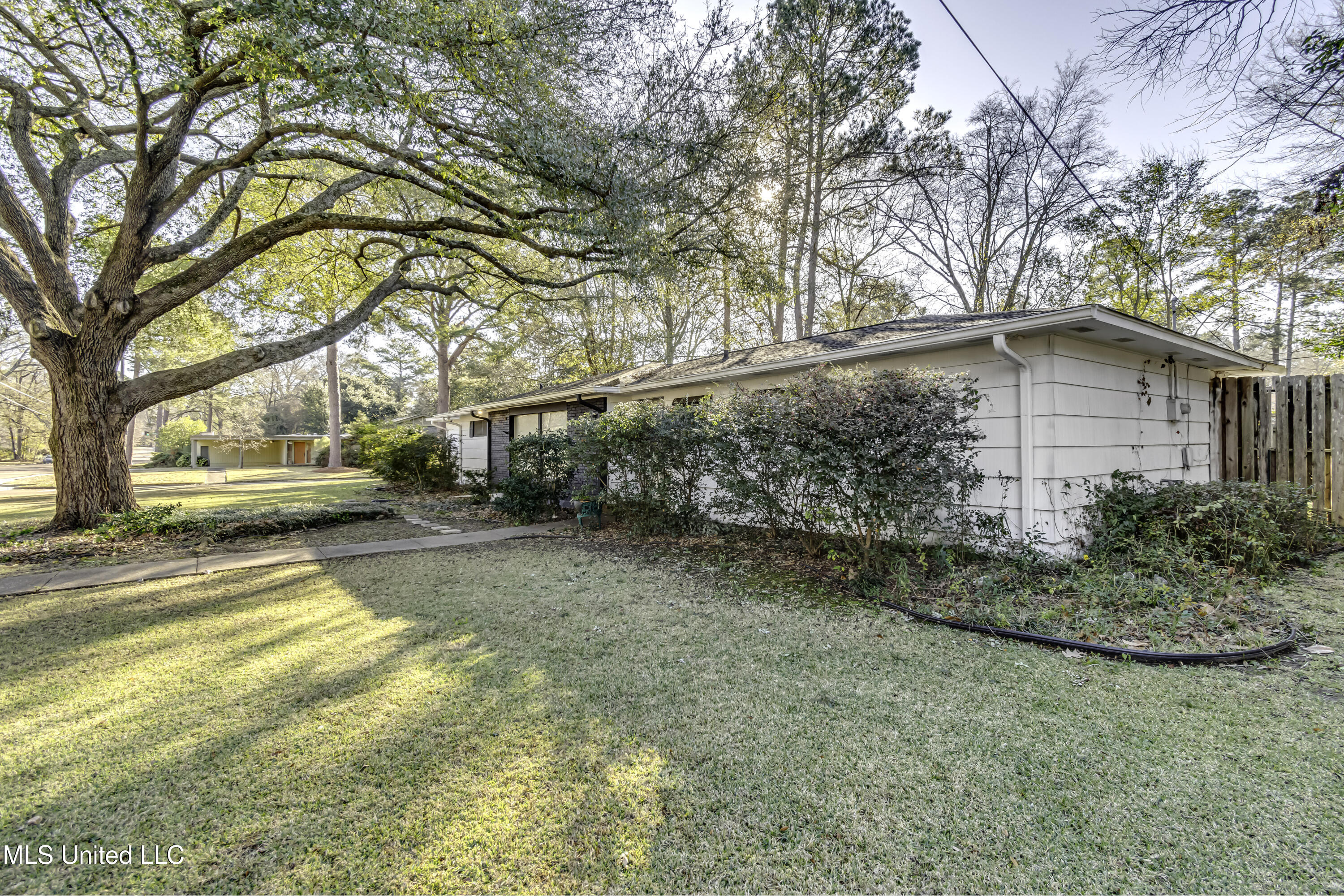 1429 East Northside Drive Jackson, MS 39211 - Photo 3 of 36 1429 Northside Dr--2