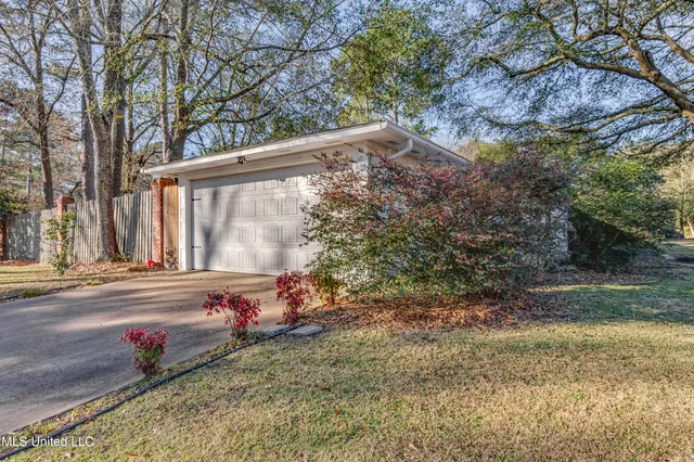 $234,900 | 1429 East Northside Drive, Jackson, MS 39211