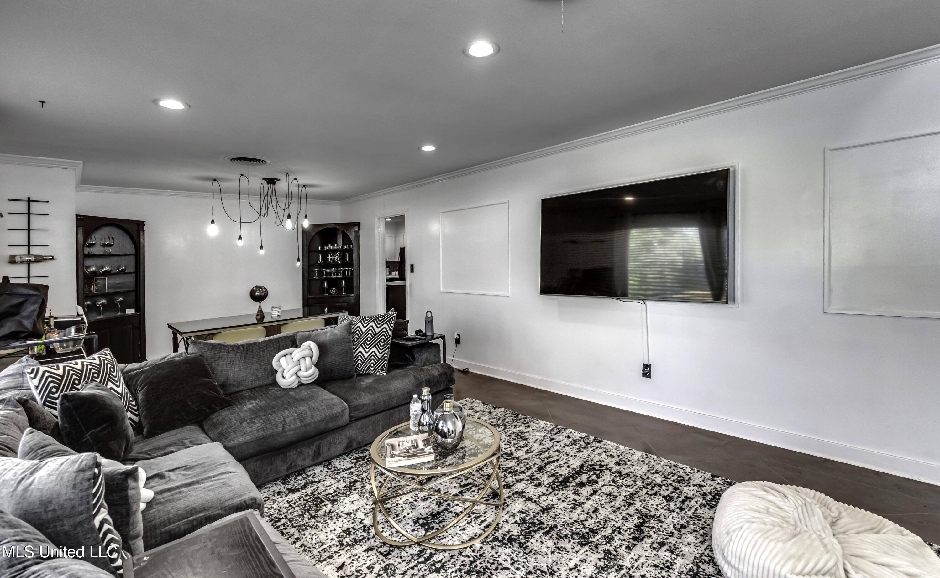 1429 East Northside Drive Jackson, MS 39211 - Photo 9 of 36 1429 Northside Dr--33