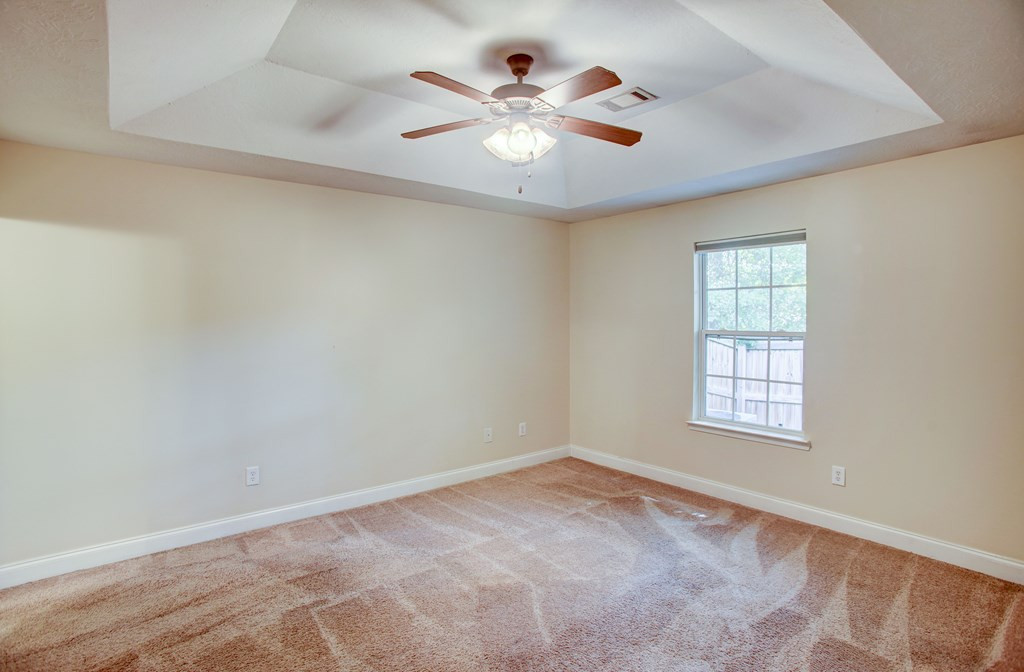 117 Winnipeg Road North Augusta, SC 29841 - Photo 8 of 11 Owner's bedroom