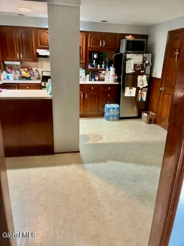 $195,300 | 6 Meadow Street, Gloversville, NY 12078