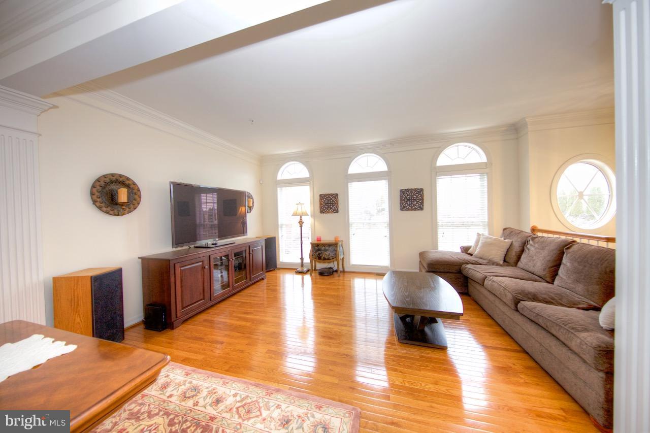 5153 Key View Way Perry Hall, MD 21128 - Photo 6 of 30 Living Room
