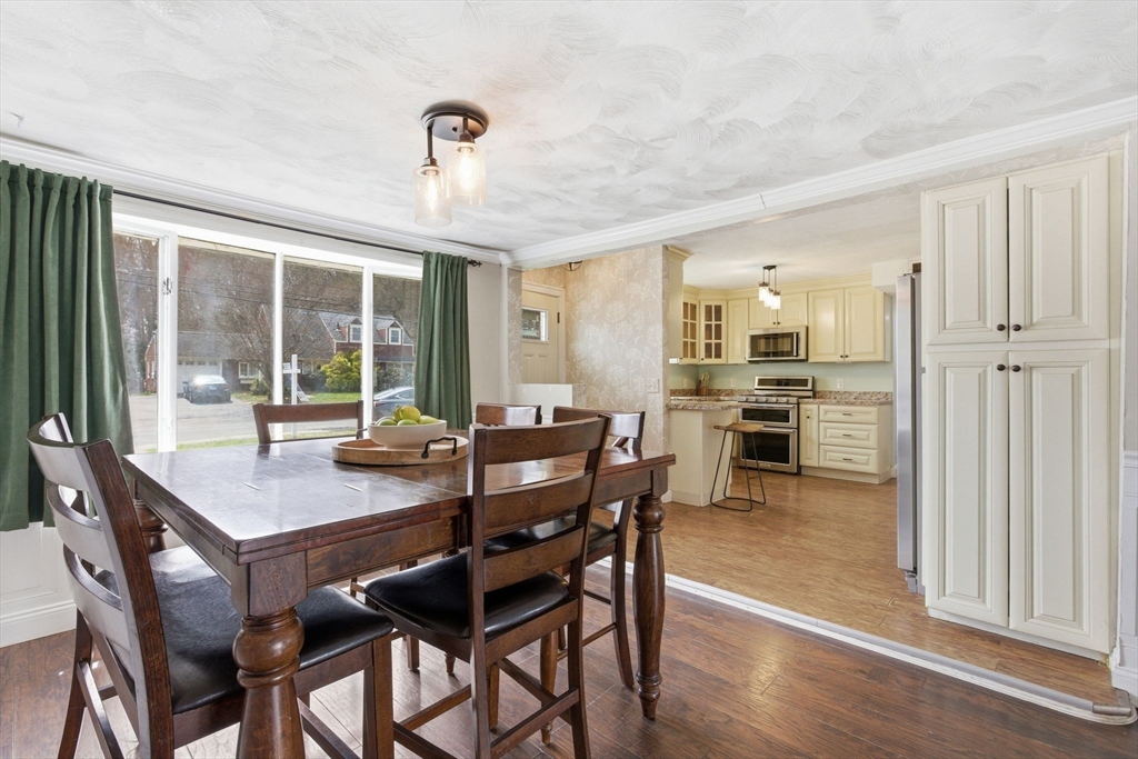 23 Porter Road Natick, MA 01760 - Photo 4 of 30