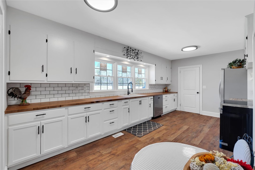 936 Stamp Creek Road Salem, SC 29676 - Photo 8 of 26 Gallery Image 8