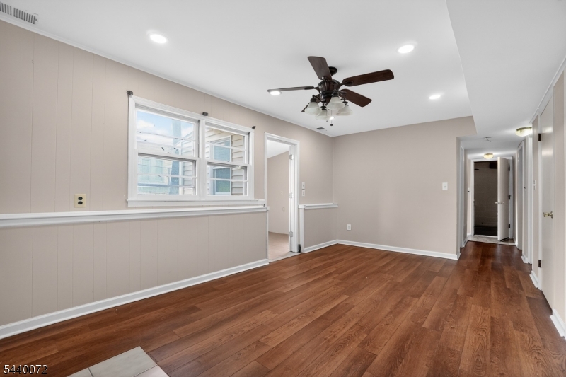 21 Ash Road Edison, NJ 08817 - Photo 30 of 35 Gallery Image 30