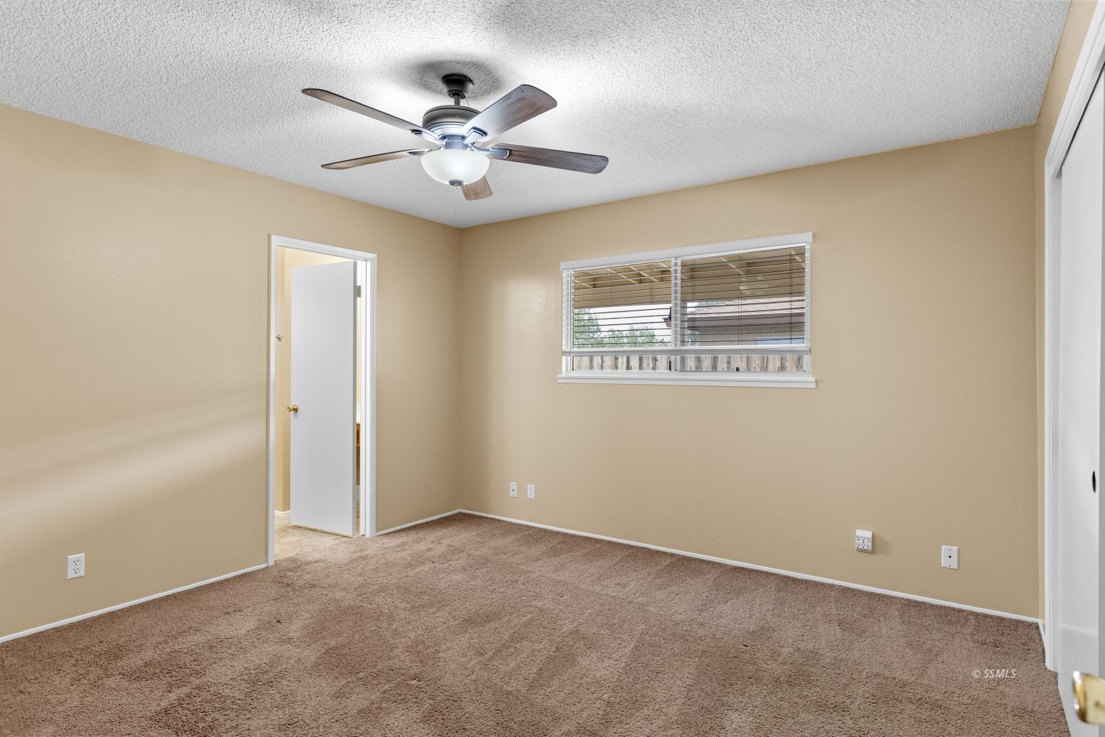 325 South Lincoln Street Ridgecrest, CA 93555 - Photo 16 of 35