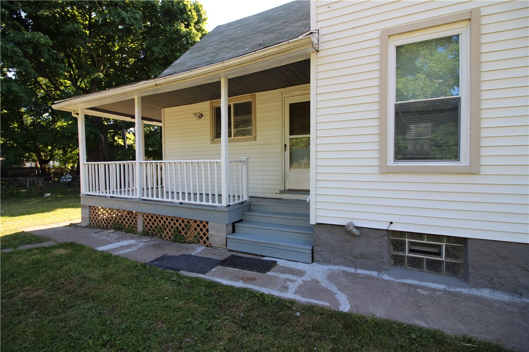 741 Norton Street Rochester, NY 14621 - Photo 4 of 21