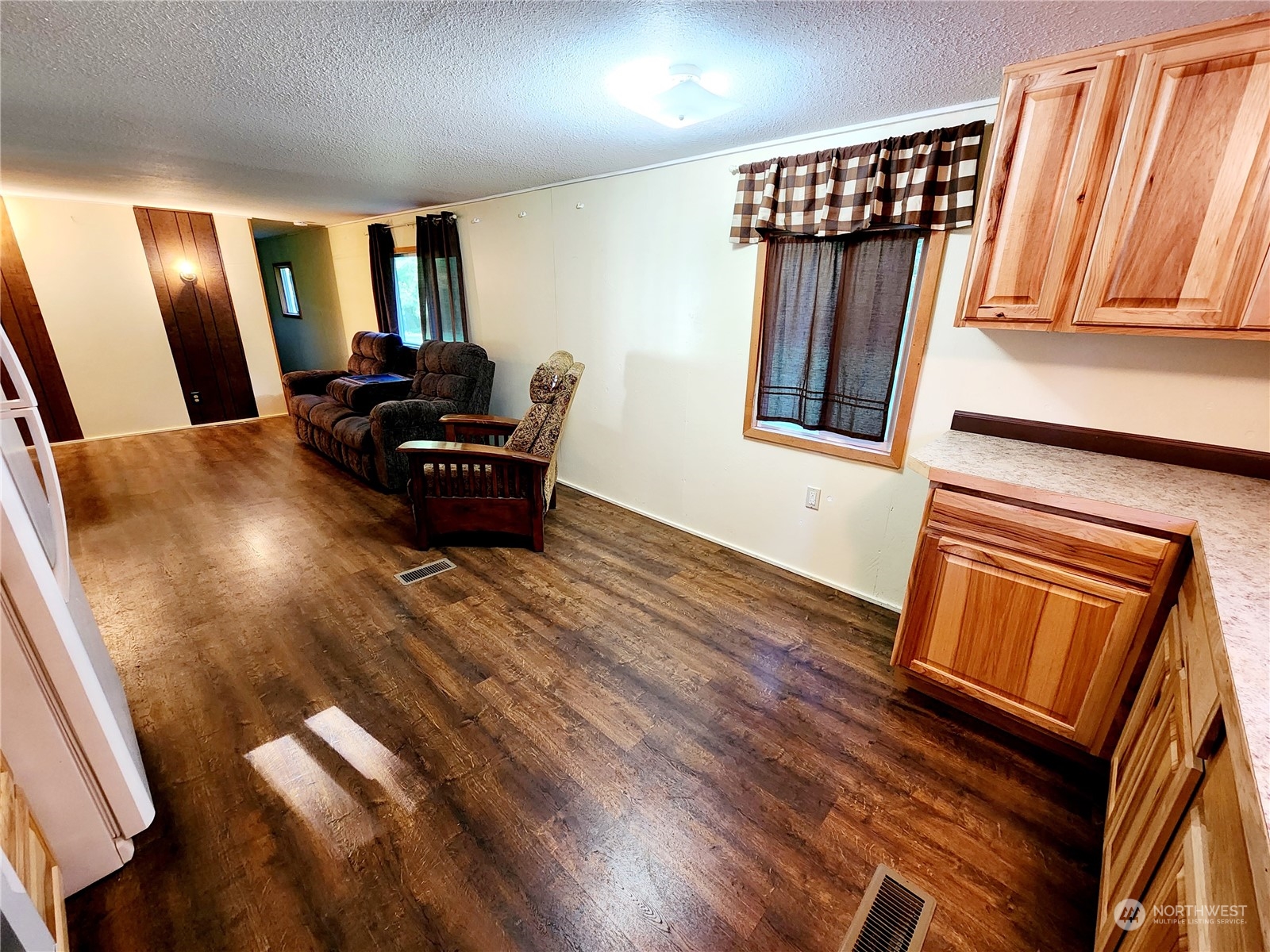 172 Sund Road Elma, WA 98541 - Photo 3 of 27 Gallery Image 3