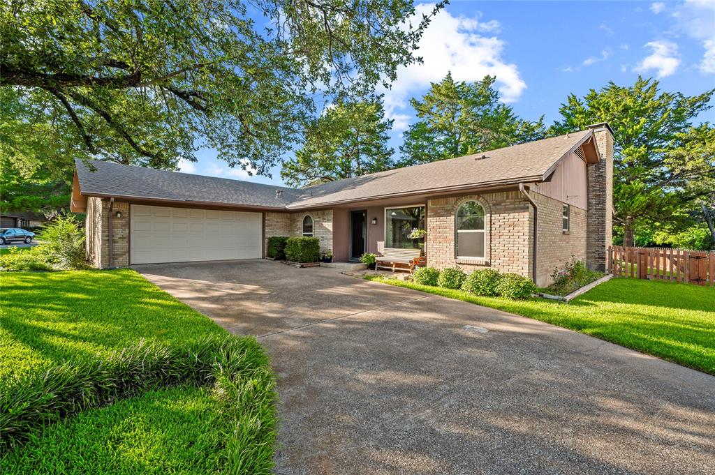 903 Middle Run Duncanville, TX 75137 - Photo 3 of 29