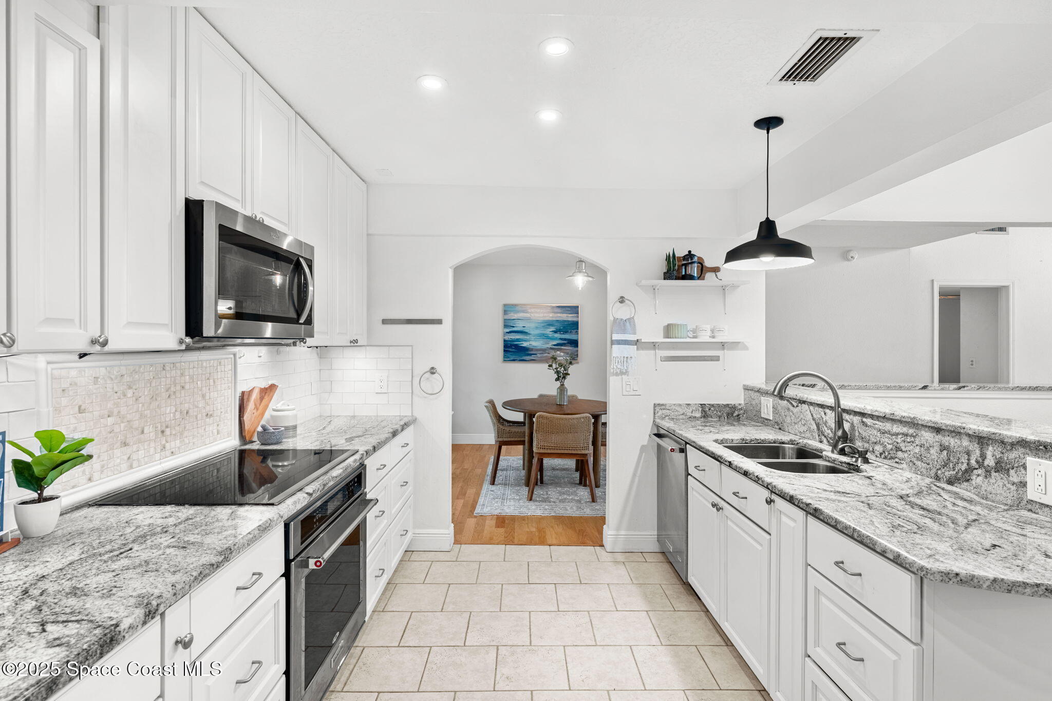 2016 Indian River Drive Cocoa, FL 32922 - Photo 16 of 49 31-web-or-mls-DSC01300-HDR