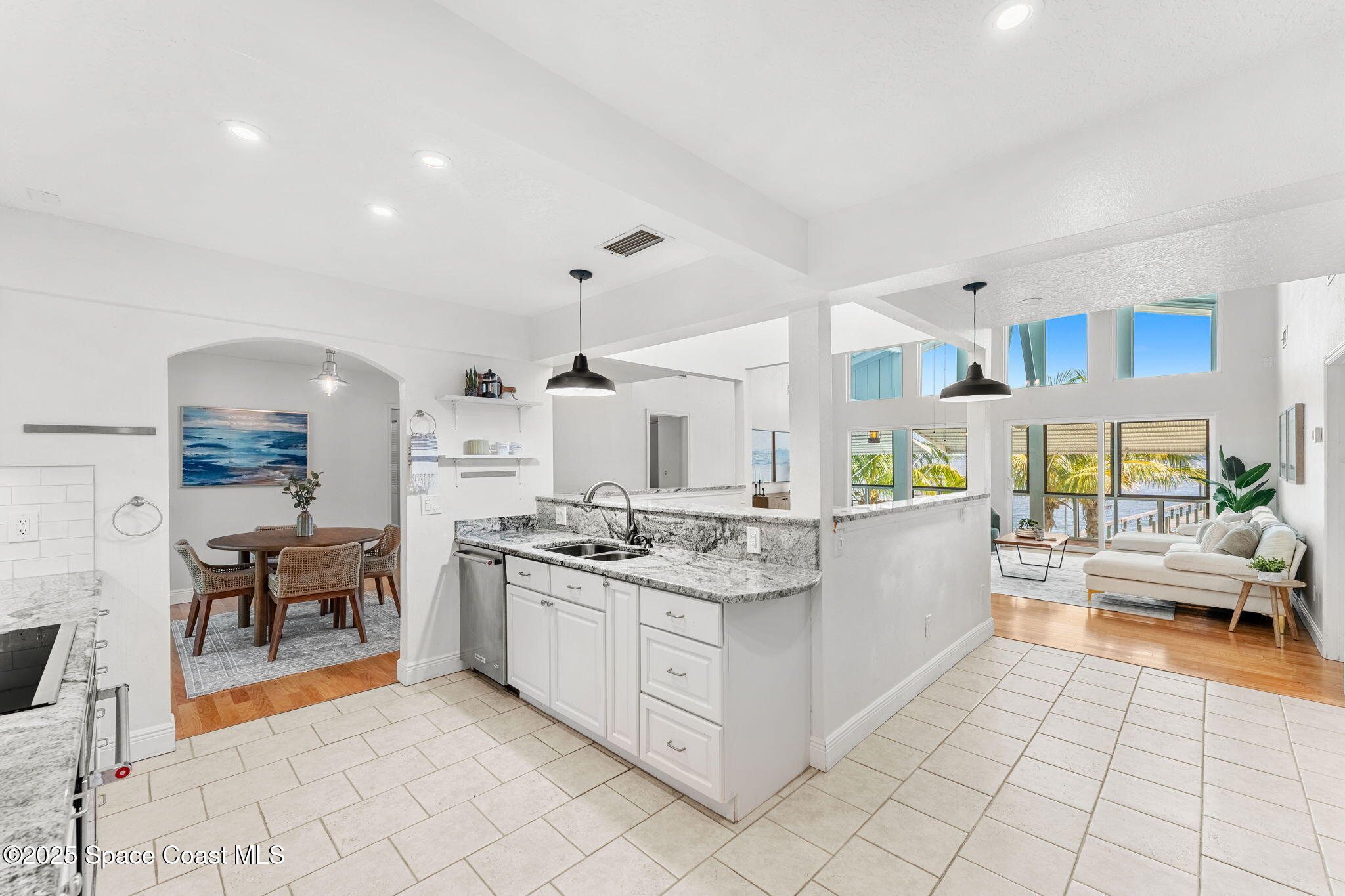 2016 Indian River Drive Cocoa, FL 32922 - Photo 17 of 49 30-web-or-mls-DSC01295-HDR