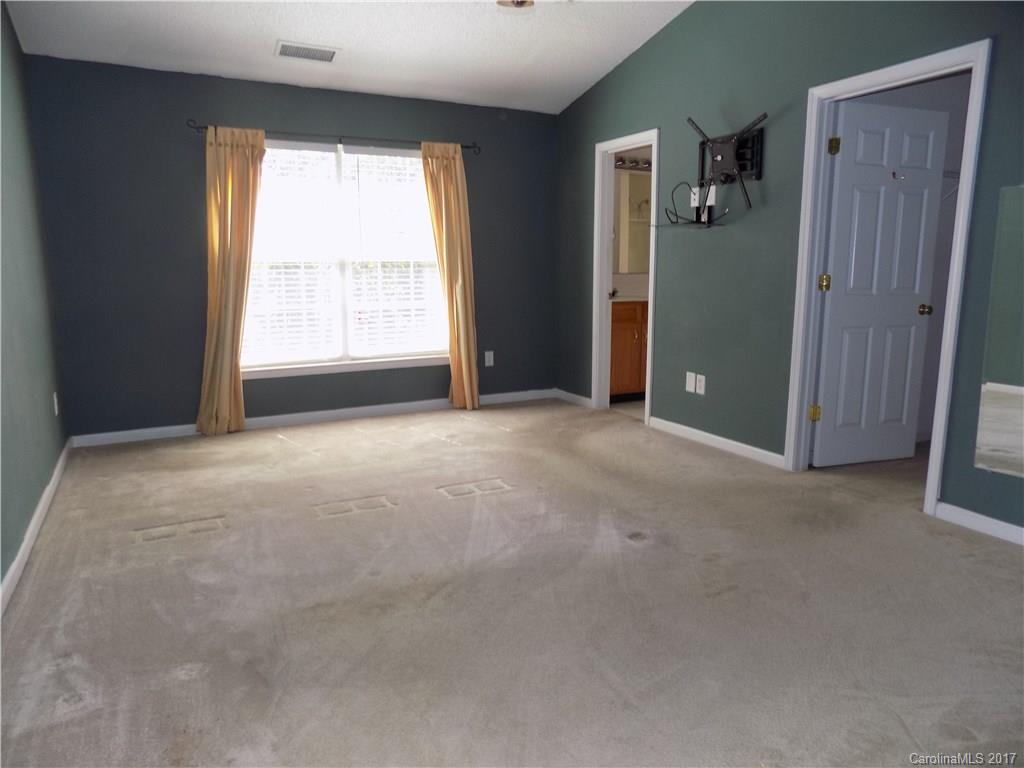 11333 Gold Pan Road Charlotte, NC 28215 - Photo 8 of 12 Gallery Image 8