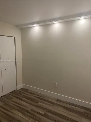 $2,700 | 2575 Southwest 27th Avenue, Unit 212, Coconut Grove, FL 33133