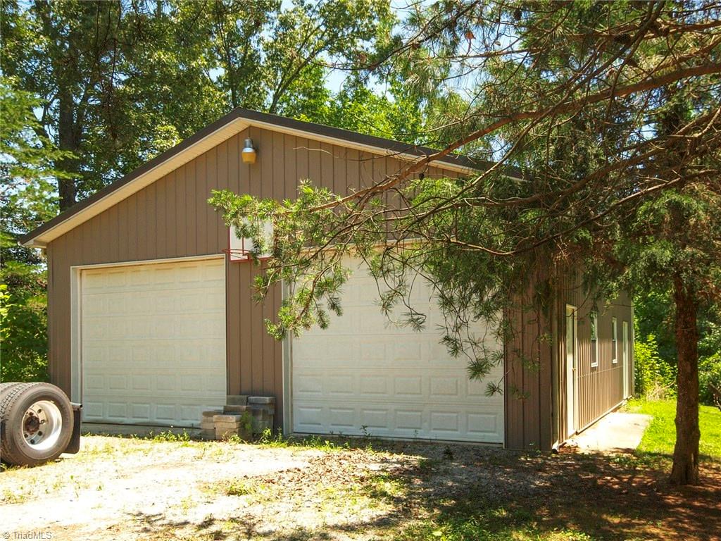 571 Ridge Road Mocksville, NC 27028 - Photo 27 of 30 Garage/Workshop Exterior