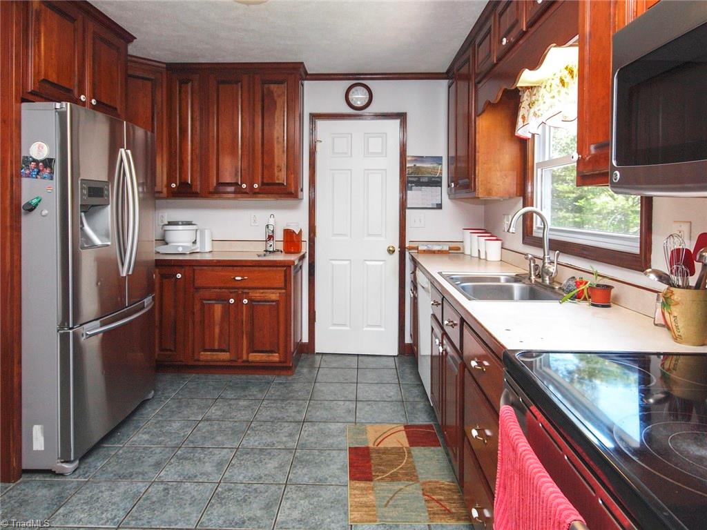 571 Ridge Road Mocksville, NC 27028 - Photo 9 of 30