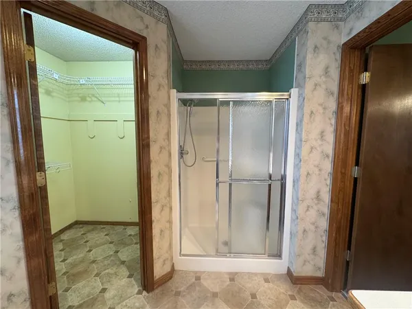 $230,000 | 623 Windsor Circle, Pittsburg, KS 66762