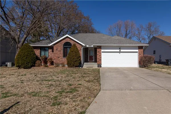 $230,000 | 623 Windsor Circle, Pittsburg, KS 66762