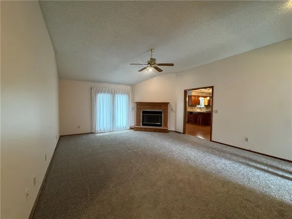 $230,000 | 623 Windsor Circle, Pittsburg, KS 66762