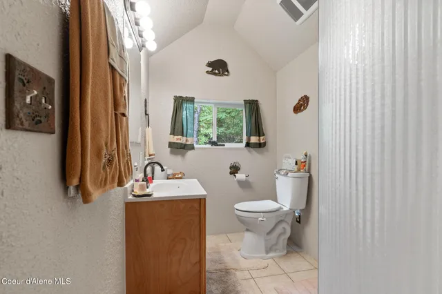 $662,500 | 2559 West Cliffdwellers Drive, Worley, ID 83876