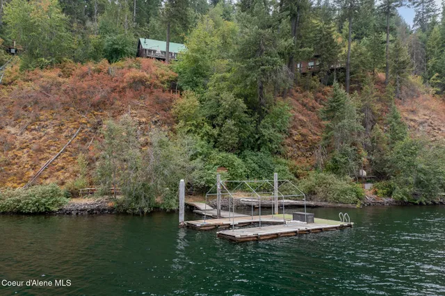 $662,500 | 2559 West Cliffdwellers Drive, Worley, ID 83876