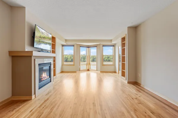 $599,000 | 150 Front Street, Unit 323, Prescott, WI 54021