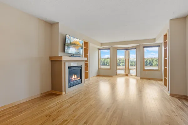 $599,000 | 150 Front Street, Unit 323, Prescott, WI 54021